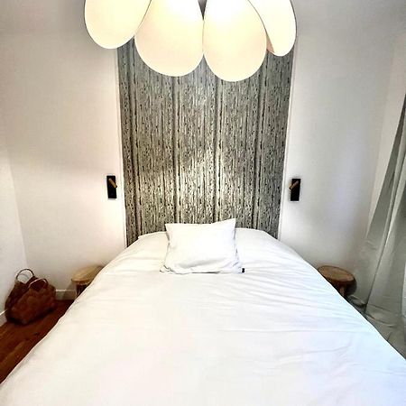 Les Suites Du Beffroi 2 Calais Buitenkant foto