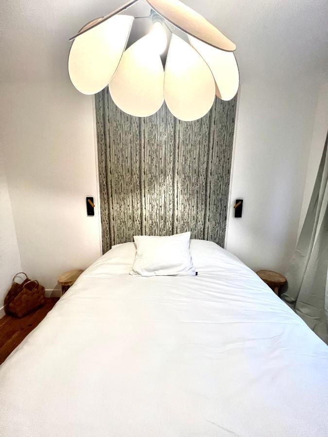 Les Suites Du Beffroi 2 Calais Buitenkant foto