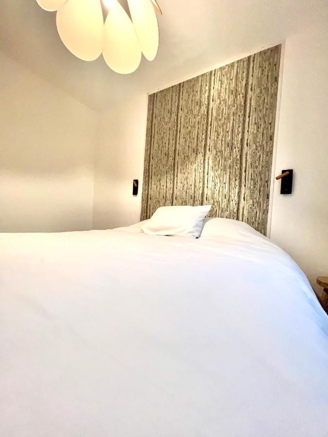 Les Suites Du Beffroi 2 Calais Buitenkant foto